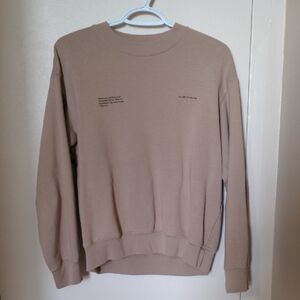 Uniqlo Tan Mona Lisa Crewneck Sweater